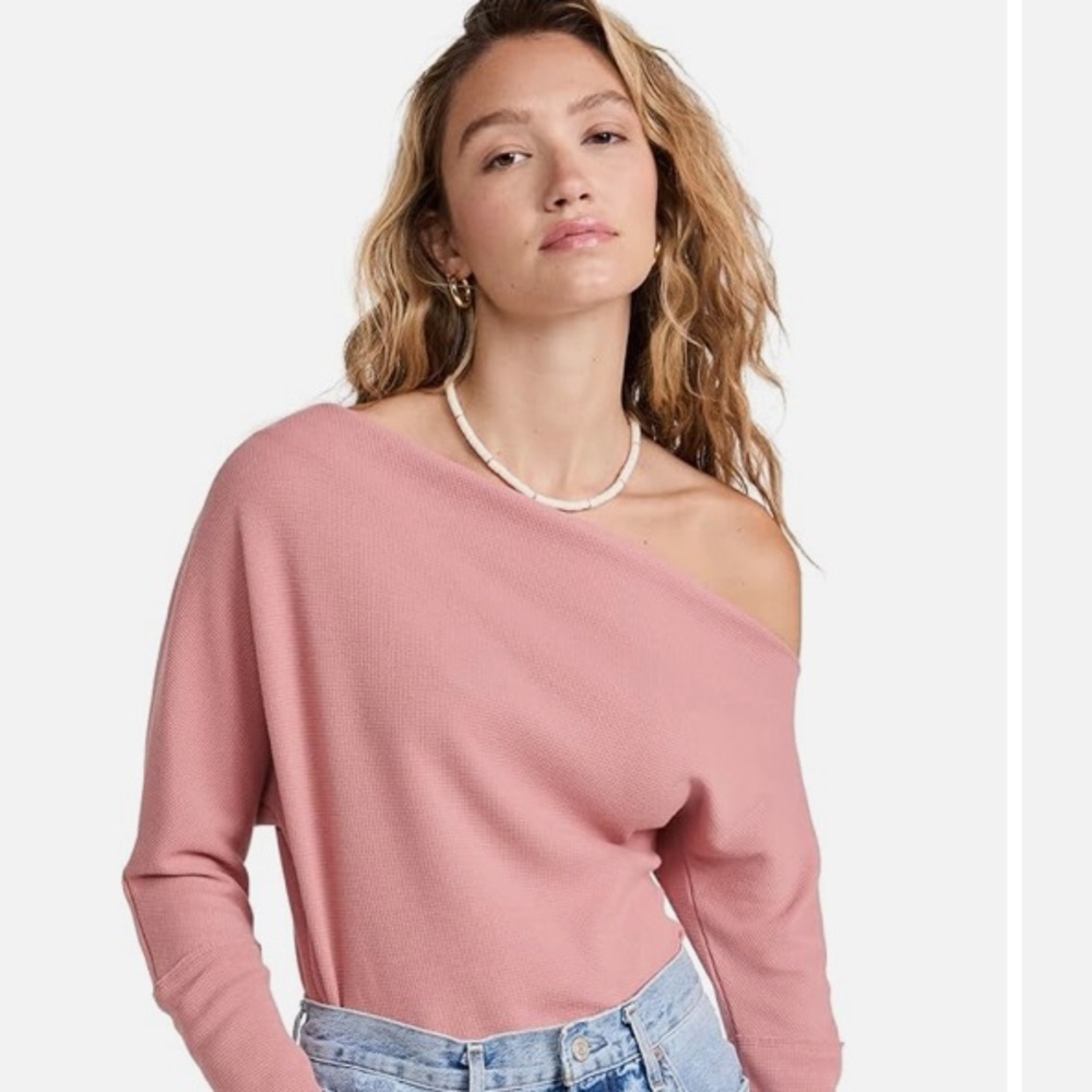 Free People Fuji Thermal Off Shoulder soft Long Sleeve Top - PINK, Size Small